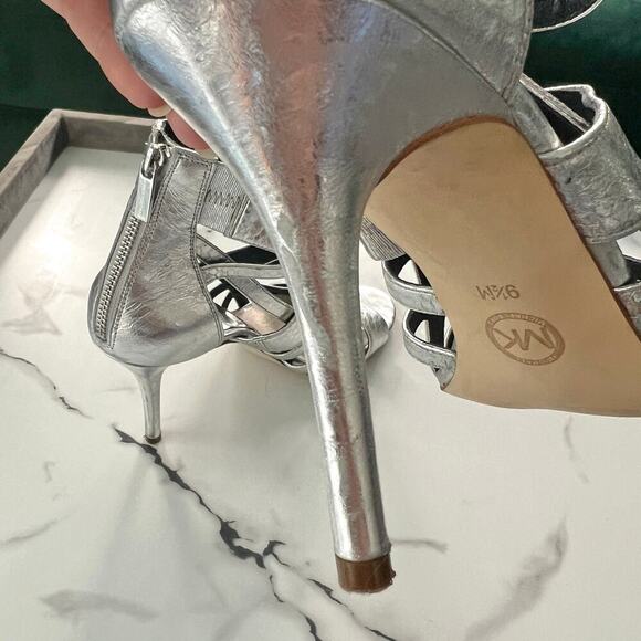 Michael Kors Shiloh Metallic Silver Snakeskin High Heel Sandals Size 9.5 - Picture 9 of 10